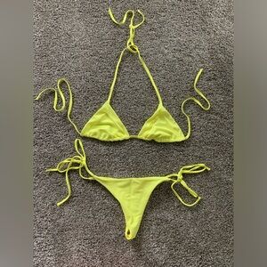Brand New - Frankie’s Bikinis Sky Ribbed Triangle Bikini Top Lemonade Color